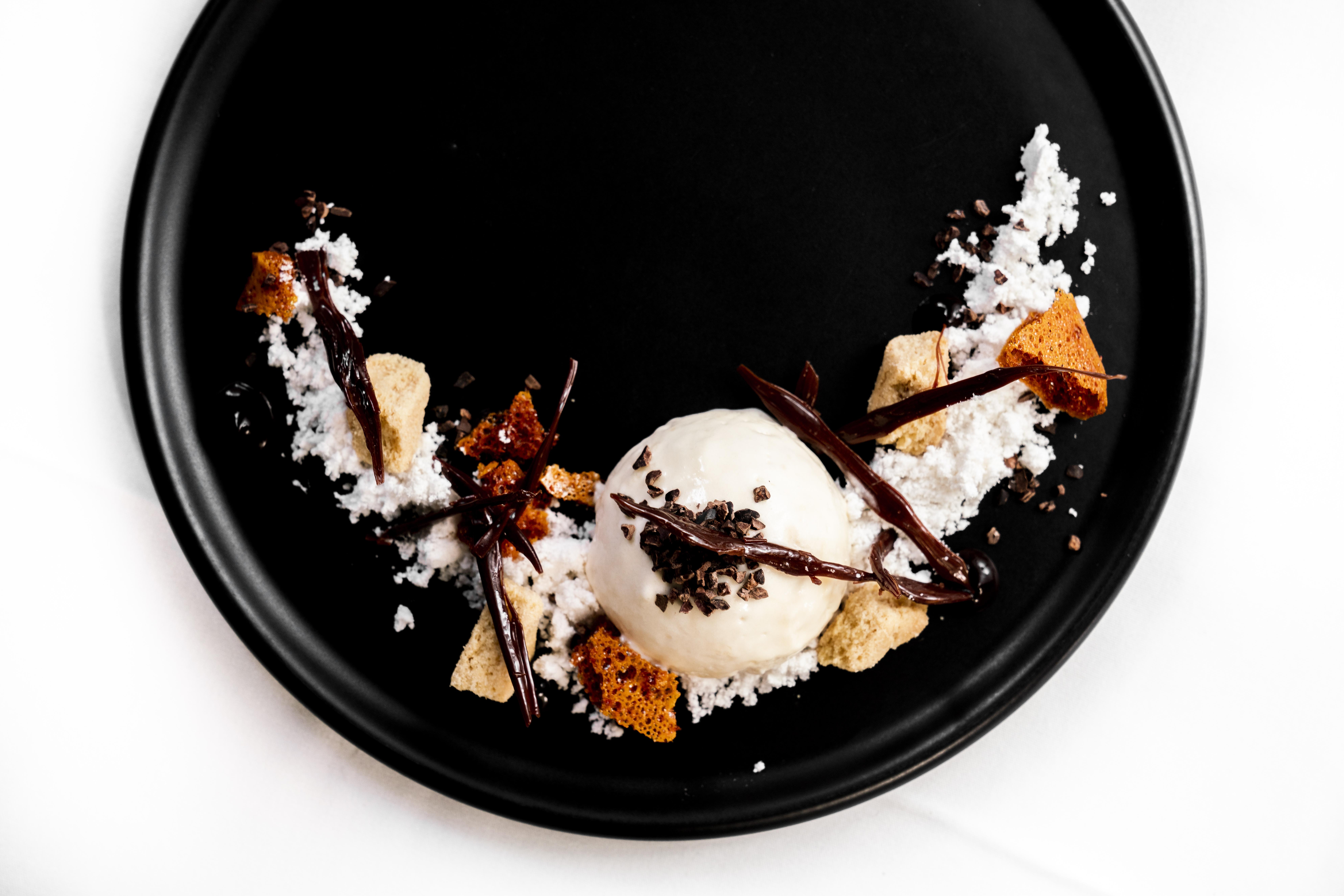 The Point Brisbane Hotel Eksteriør billede A dessert